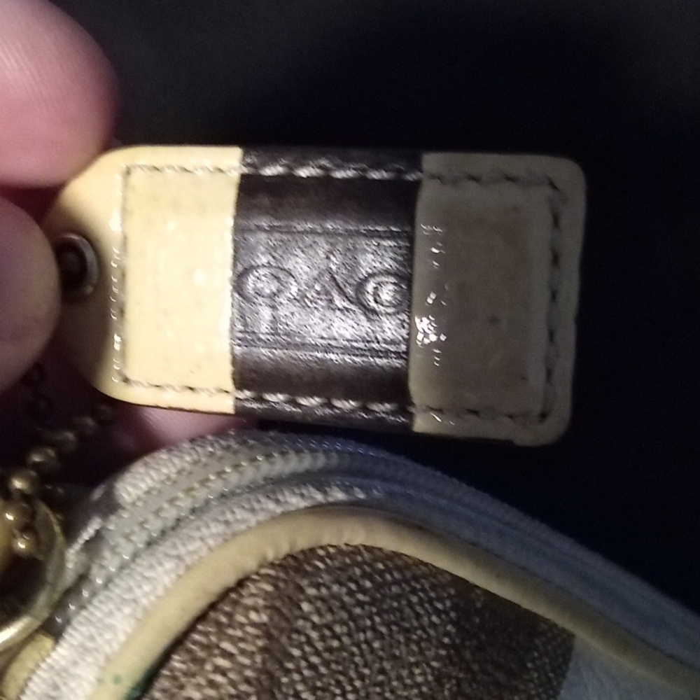 Coach New York Y2K Monogram Canvas Cosmetic Pouch With White Stripe Leatherware - Picture 4 of 7